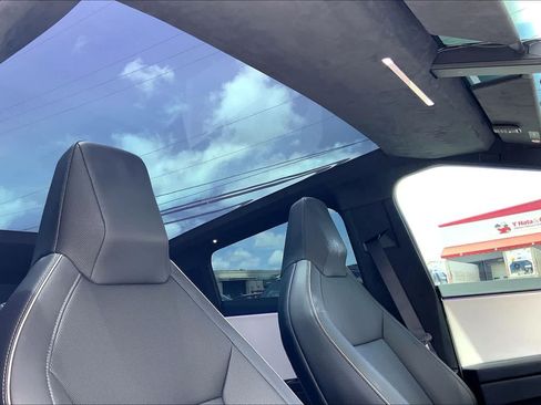 Used 2024 Tesla Cybertruck Cyberbeast AWD/4WD image 30