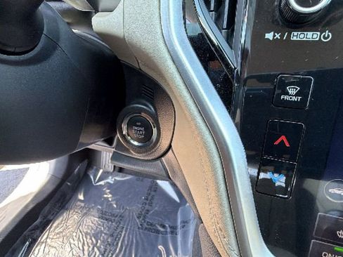 Used 2023 Subaru Outback Limited AWD/4WD image 17