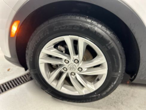 Used 2025 Buick Envista Preferred FWD image 9