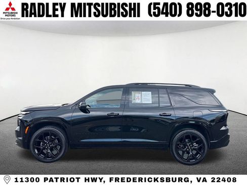 Used 2024 Chevrolet Traverse RS AWD/4WD image 16
