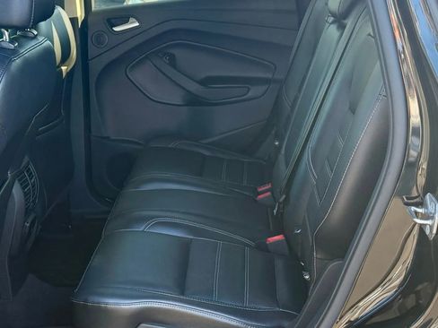 Used 2017 Ford Escape SE w/ SE Leather Comfort Package image 9