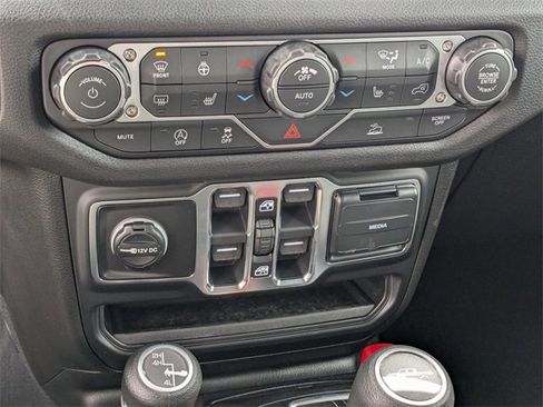 New 2026 Jeep Gladiator Sport image 20