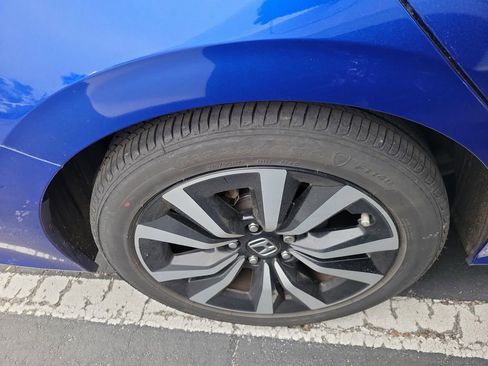 Certified 2022 Honda Civic EX image 12