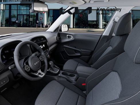 New 2025 Kia Soul EX image 18