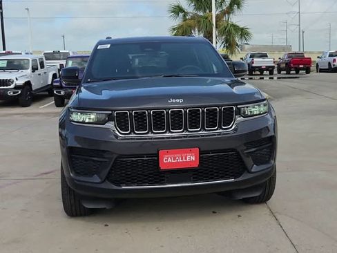 New 2026 Jeep Grand Cherokee Laredo X RWD image 3