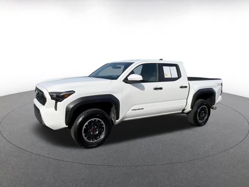 Used 2025 Toyota Tacoma TRD Off-Road image 7