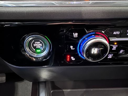 Certified 2023 GMC Sierra 1500 SLT w/ SLT Premium Package image 22