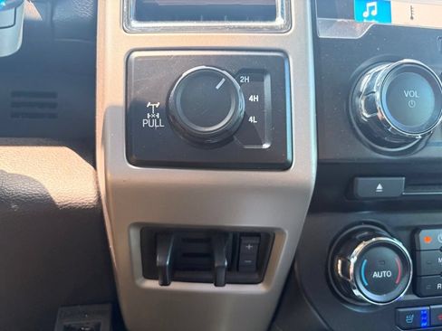 Used 2017 Ford F250 Lariat w/ Chrome Package AWD/4WD image 24