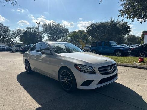 Used 2020 Mercedes-Benz C 300 Sedan w/ Premium Package image 4