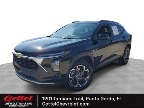 Used 2024 Chevrolet Trax LT image 1
