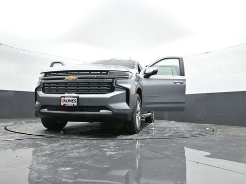 Used 2023 Chevrolet Suburban Premier image 74