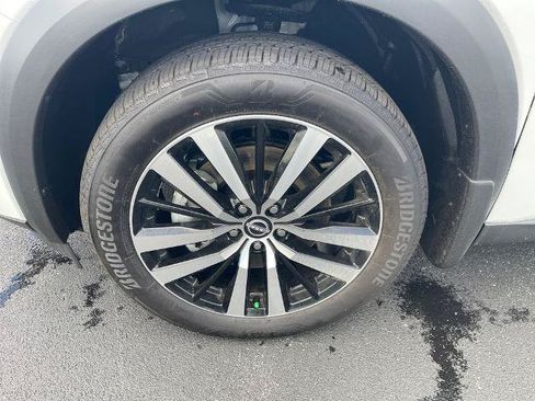 Certified 2025 Nissan Pathfinder Platinum AWD/4WD image 10