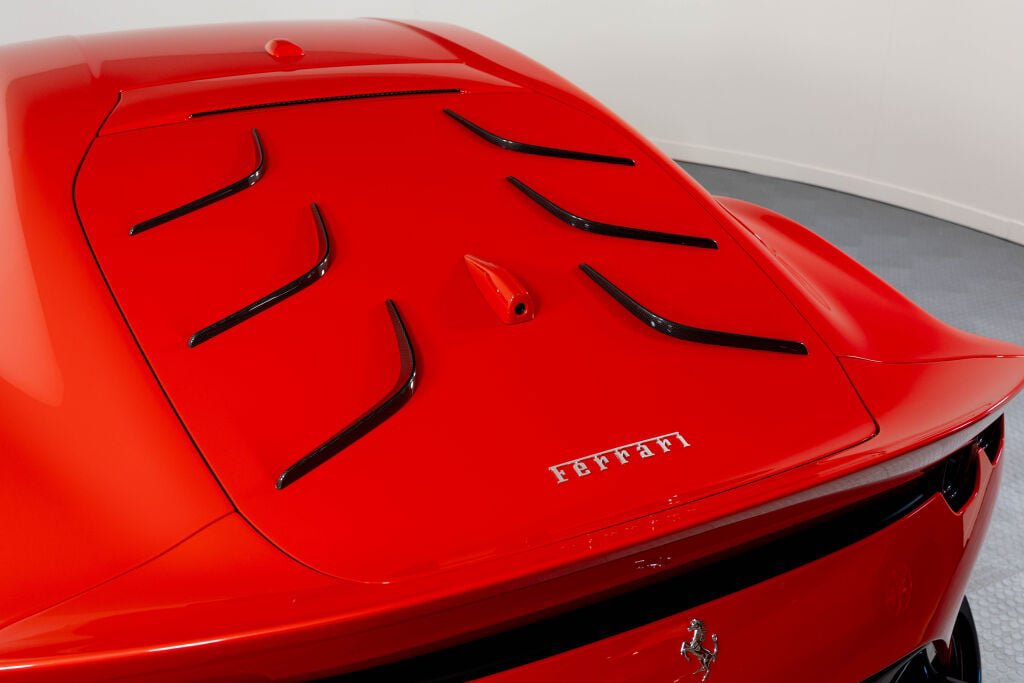 Used 2023 Ferrari 812 Competizione RWD image 3
