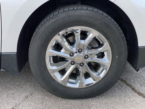 Used 2021 Chevrolet Equinox LT image 38