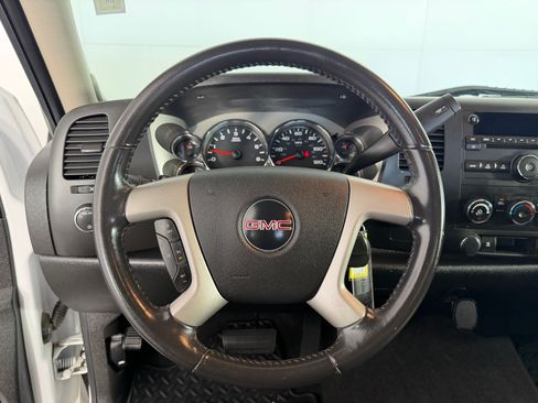 Used 2010 GMC Sierra 1500 SLE w/ Power Pack Plus AWD/4WD image 11