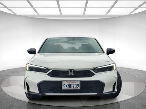 Used 2025 Honda Civic Sport image 2