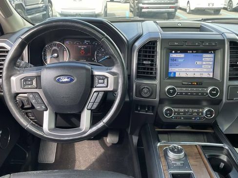 Used 2019 Ford Expedition Platinum RWD image 18