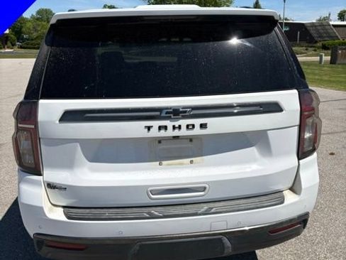 Used 2022 Chevrolet Tahoe Z71 w/ Luxury Package AWD/4WD image 5