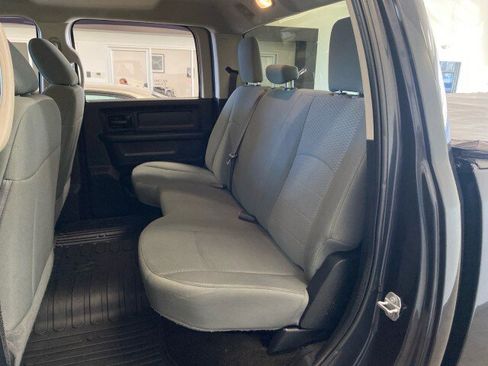 Used 2017 RAM 2500 Tradesman w/ Chrome Appearance Group image 9