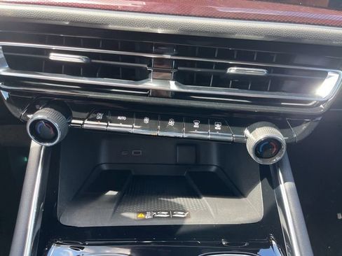 New 2026 Chevrolet Traverse RS w/ LPO, Floor Liner Package image 39