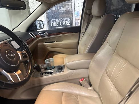 Used 2013 Jeep Grand Cherokee Limited w/ Trailer Tow Group AWD/4WD image 13
