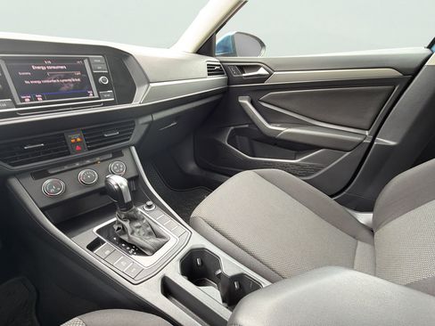 Used 2019 Volkswagen Jetta S w/ Driver Assistance Package FWD image 34