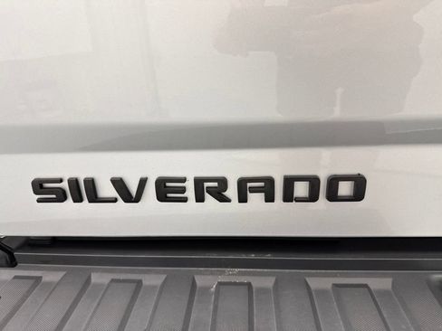 Used 2019 Chevrolet Silverado 1500 LT w/ All Star Edition AWD/4WD image 9