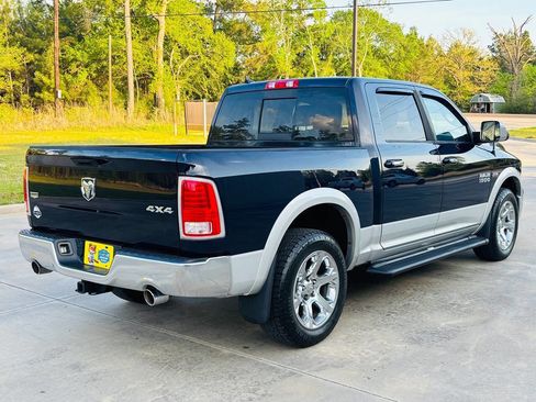 Used 2014 RAM 1500 Laramie w/ Convenience Group image 5