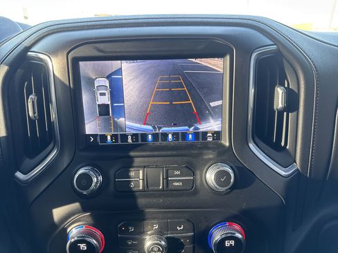 Certified 2021 GMC Sierra 1500 AT4 w/ AT4 Premium Package image 17