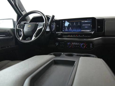 Used 2023 Chevrolet Silverado 1500 LT AWD/4WD image 10