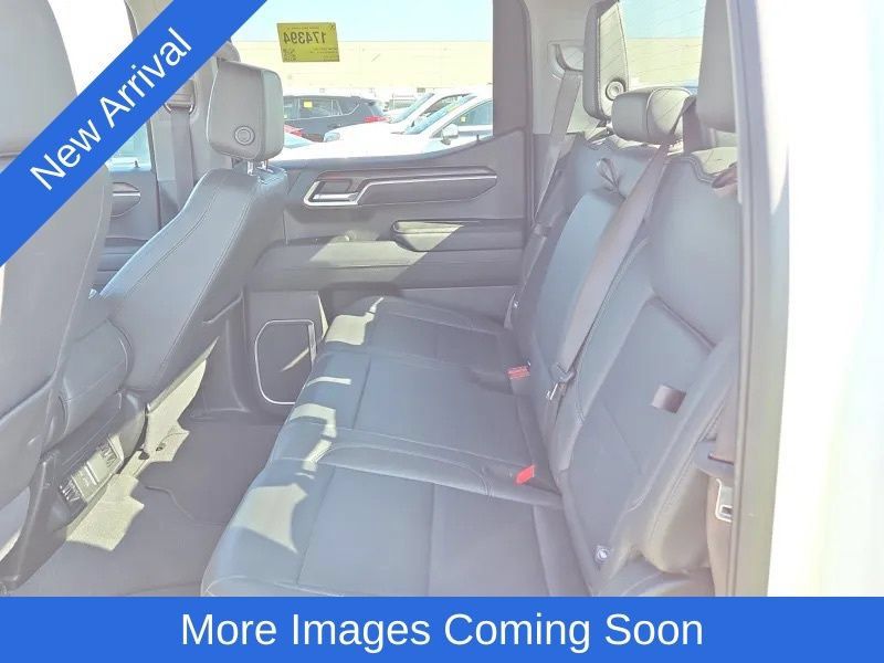 Used 2025 GMC Sierra 1500 SLT RWD image 15