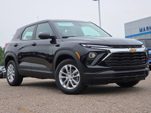 New 2026 Chevrolet TrailBlazer LS AWD/4WD image 2