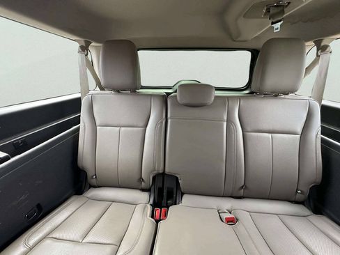 Used 2019 Ford Expedition Max XLT w/ Equipment Group 202A AWD/4WD image 19