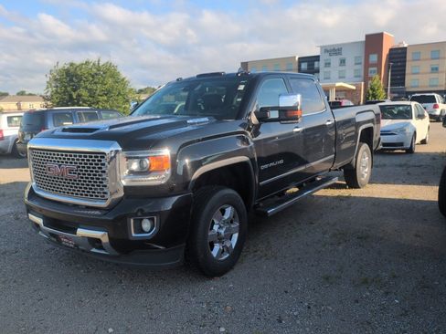 Used 2017 GMC Sierra 3500 Denali w/ Duramax Plus Package AWD/4WD image 1