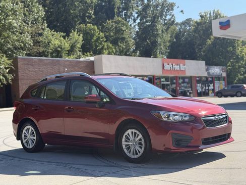 Used 2018 Subaru Impreza 2.0i Premium AWD/4WD image 3