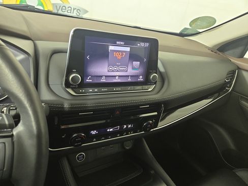 Used 2023 Nissan Rogue SL image 22