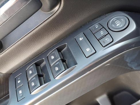 Used 2016 GMC Sierra 1500 SLT image 17