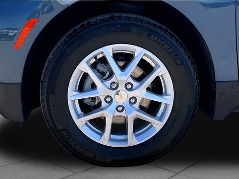 Used 2024 Chevrolet Equinox LT FWD image 11
