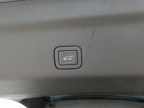 New 2026 Chevrolet Tahoe High Country image 17