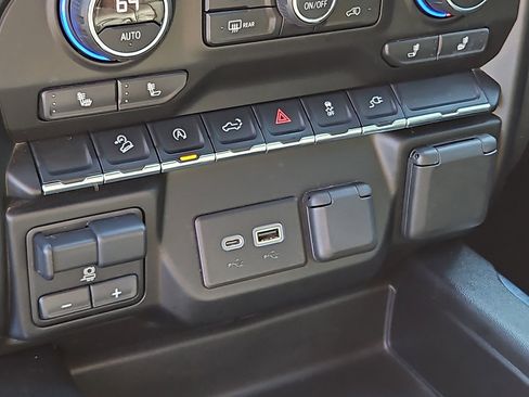 Certified 2021 Chevrolet Silverado 1500 RST w/ All Star Edition Plus AWD/4WD image 23