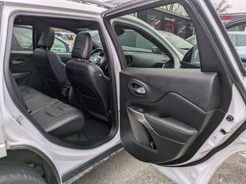 Used 2021 Jeep Cherokee High Altitude image 10