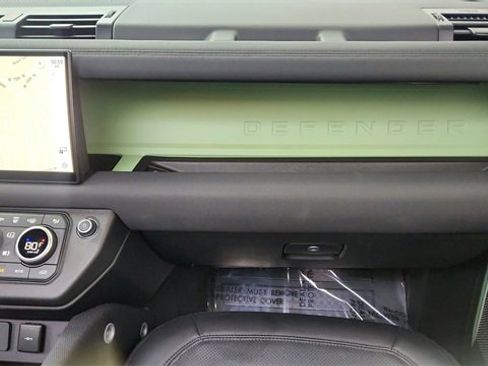 Used 2023 Land Rover Defender 110 75th Limited Edition image 32