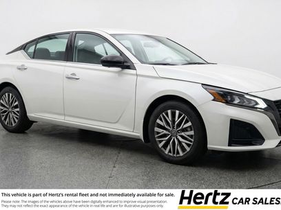 Used 2025 Nissan Altima 2.5 SV