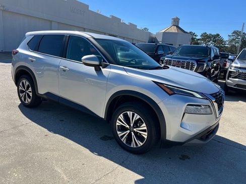 Certified 2023 Nissan Rogue SV image 11