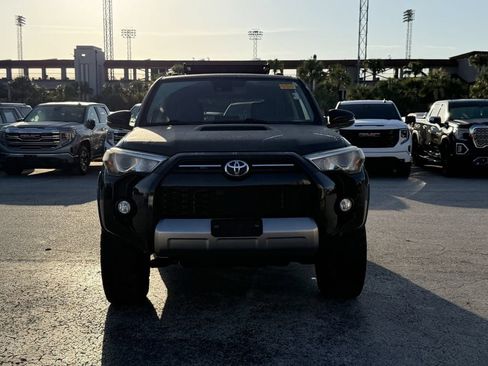 Used 2020 Toyota 4Runner TRD Off-Road Premium AWD/4WD image 3