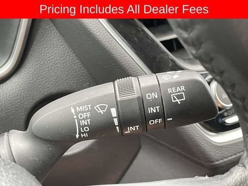 Used 2025 Toyota Corolla Cross XLE AWD/4WD image 28