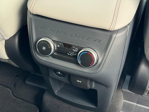 New 2026 Ford Explorer Active w/ Active Comfort Package image 11