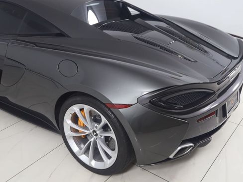 Used 2020 McLaren 570S Coupe RWD image 38