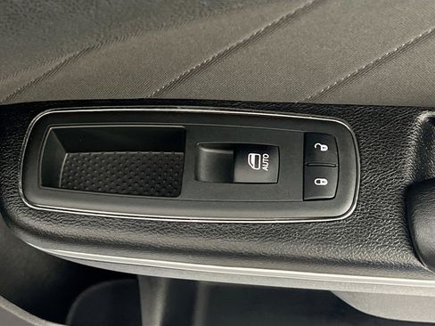 Used 2019 Dodge Charger GT w/ Performance Handling Group image 32