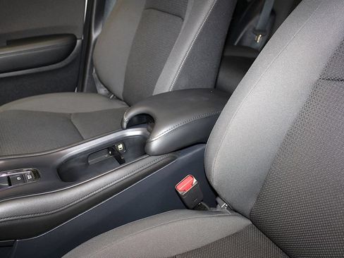 Used 2022 Honda HR-V EX image 21